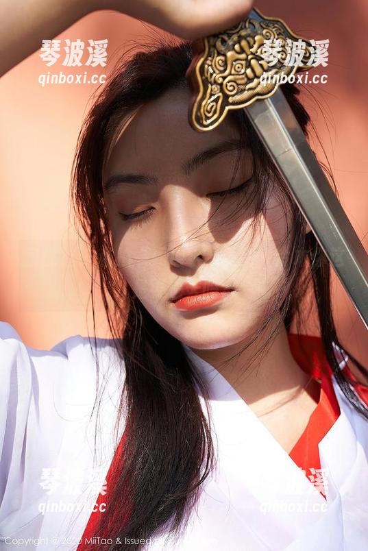 蜜桃社-铃木 蜜桃社 - 私拍“死库水”原图,铃木你这是要逆天吗?