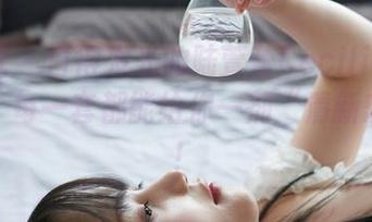 蜜桃社 – 白得发光的陆萱萱Cecilia最新合集：每一套都能给你一剂“清新恋爱”！