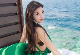 语画界 – 在这个林星阑的夏天图集中，你会发现：自由隐匿在每一个细腻的扇子扇动间…