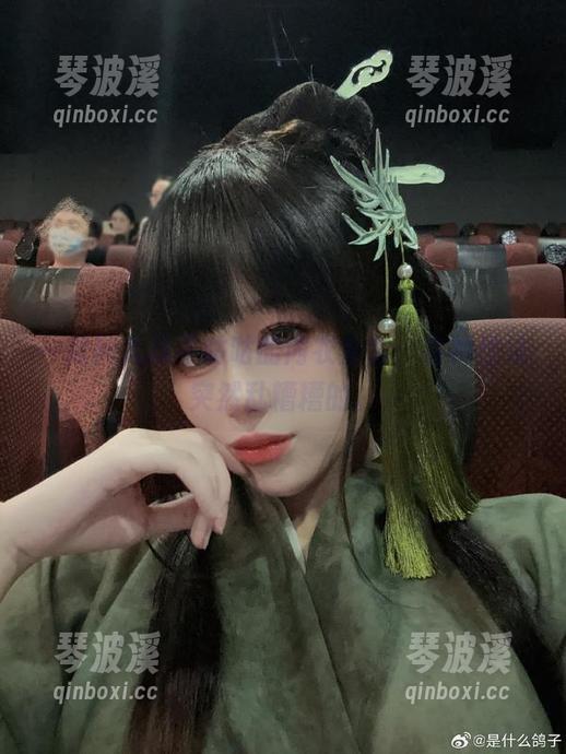 阿九从不咕咕 一窥阿九从不咕咕的内衣全套,各种想法突然乱糟糟的。