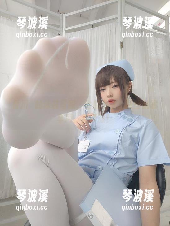 香川澪的泳装写照，全都免费，美图随意享用，真舒服！