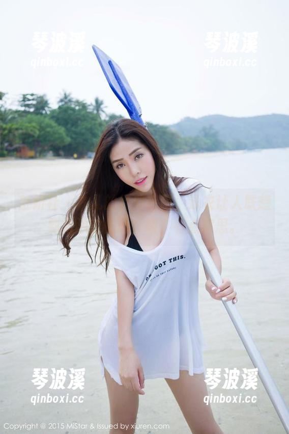 魅妍社 - 九儿的经典套图，泳衣让人联想到海浪的低语，啧，有点意思。