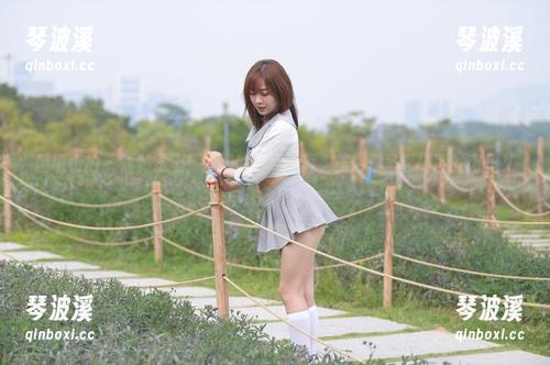 魔镜街拍 - 福利送上！婷婷的寒风写真，美得像圣诞树下的肉丝礼物！