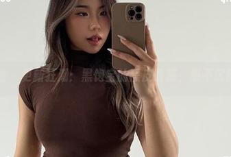 微密圈 – 更新狂潮：黑饱宝的黑皮诱惑，想不沉醉都难